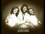 Il testo della August october Bee Gees