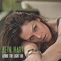 Paroles de Hiding under water Beth Hart