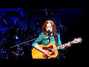 Il testo della Million miles Bonnie Raitt