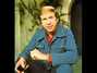 Il testo della There's gotta be some changes made Buck Owens