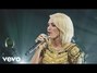 Il testo della Church bells Carrie Underwood