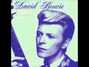 Il testo della It's hard to be a saint in the city David Bowie