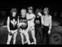 Il testo della Who do you love Def Leppard