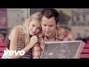 Paroles de Lovin you is fun Easton Corbin