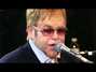 Il testo della Voyeur Elton John