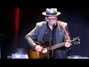 Il testo della King of confidence Elvis Costello