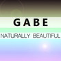 Il testo della Naturally beautiful Gabe