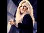 Il testo della Oliver (voice on the radio) Kim Carnes