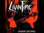 Il testo della Vampire's kiss Livin Fire