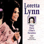 Il testo della Walking after midnight Loretta Lynn
