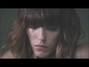 Il testo della Let me go Lou Doillon