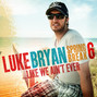Il testo della The sand i brought to the beach Luke Bryan