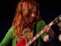 Il testo della Lonely old lies Neko Case