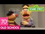 Il testo della Bert's brother bart Sesame Street