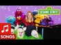 Il testo della Everybody's song Sesame Street