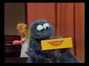 Il testo della Let's make a face Sesame Street