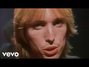 Il testo della Here comes my girl Tom Petty