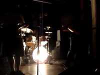 pochette album 30 hornets vs. 30,000 bees