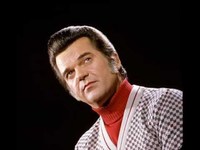 pochette album She thinks i still care