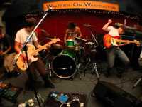 pochette album What she tells me