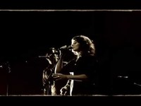 pochette album Everyone kisses a stranger