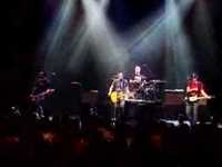 pochette album Crash (into me)