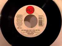 pochette album Lay around and love on you