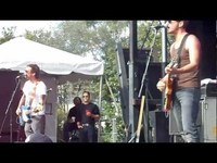 pochette album Beyond the embarrassing style