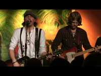 pochette album Love is where i left it