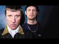 pochette album Under the plastic and nct