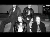 pochette album Dead flowers, bottles, bluegrass, and bones