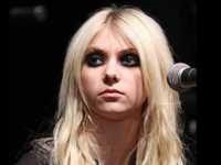 pochette album Make me wanna die (traduction)