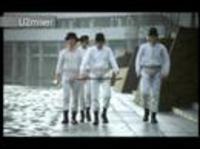 pochette album Alex descends into hell for a bottle of milk