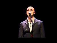 pochette album On ne nait pas contractuelle