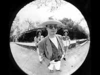 pochette album Heaven is paved with broken glass